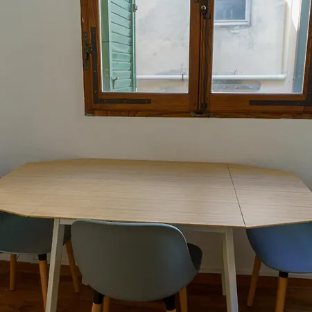 1 Bedroom In The Center * Florenz