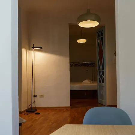 アパート 1 Bedroom In The Center